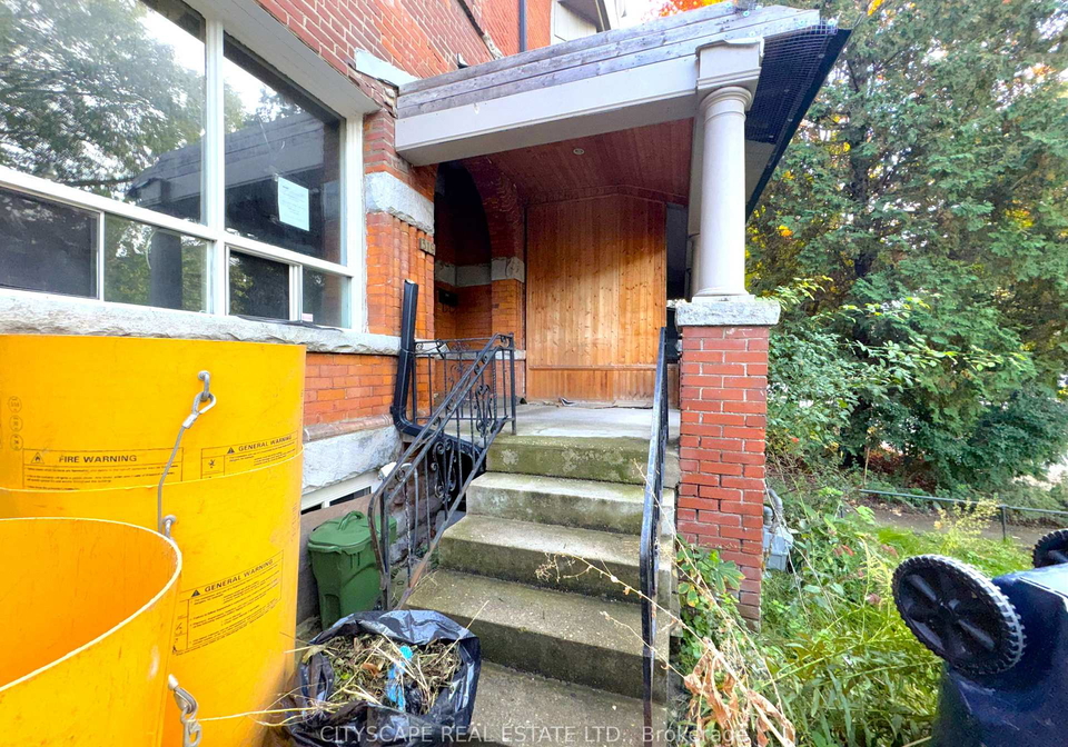 319-crawford-street-toronto-ontario-c12478321