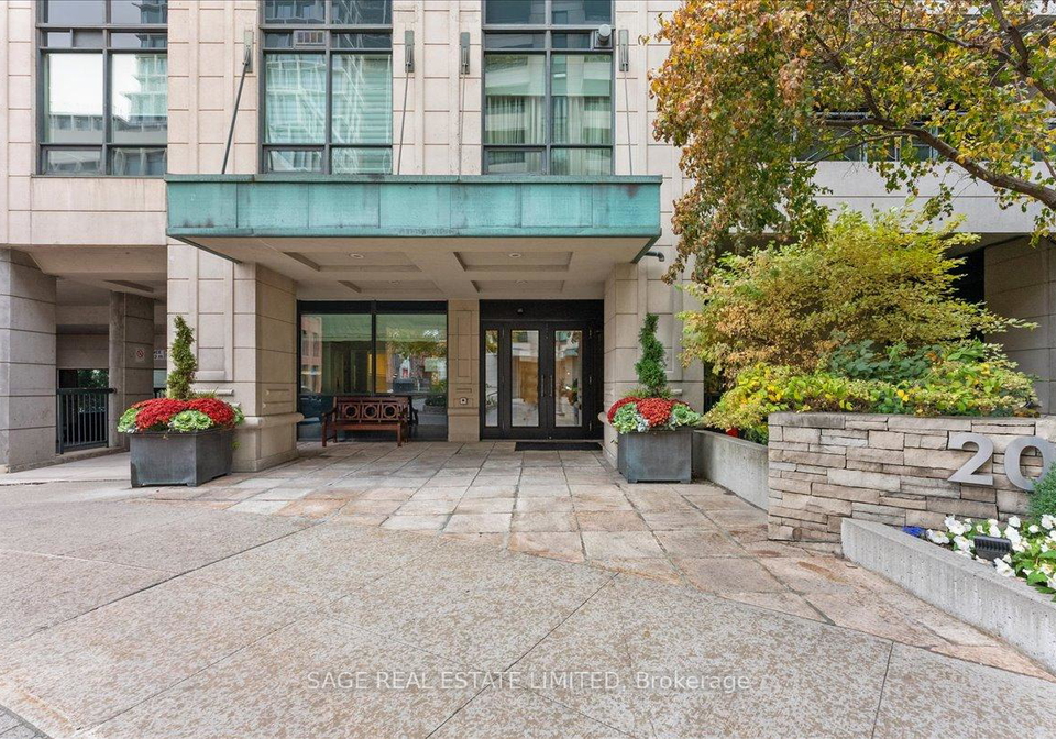 20-scrivener-square-toronto-ontario-c12478485