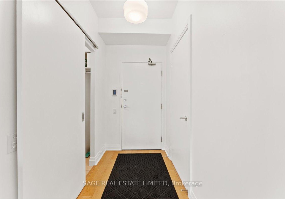 20-scrivener-square-toronto-ontario-c12478485