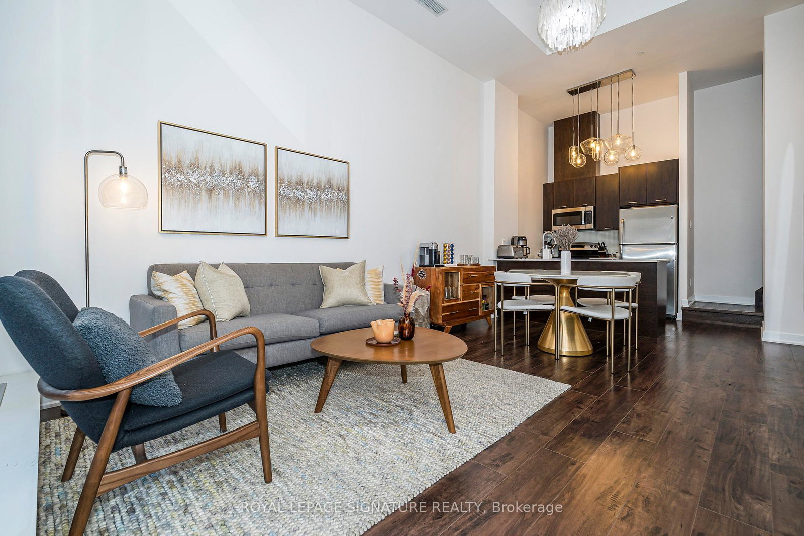20-bruyeres-mews-toronto-ontario-c12478498
