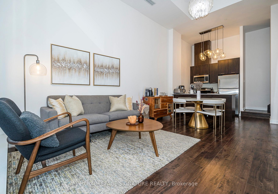 20-bruyeres-mews-toronto-ontario-c12478498