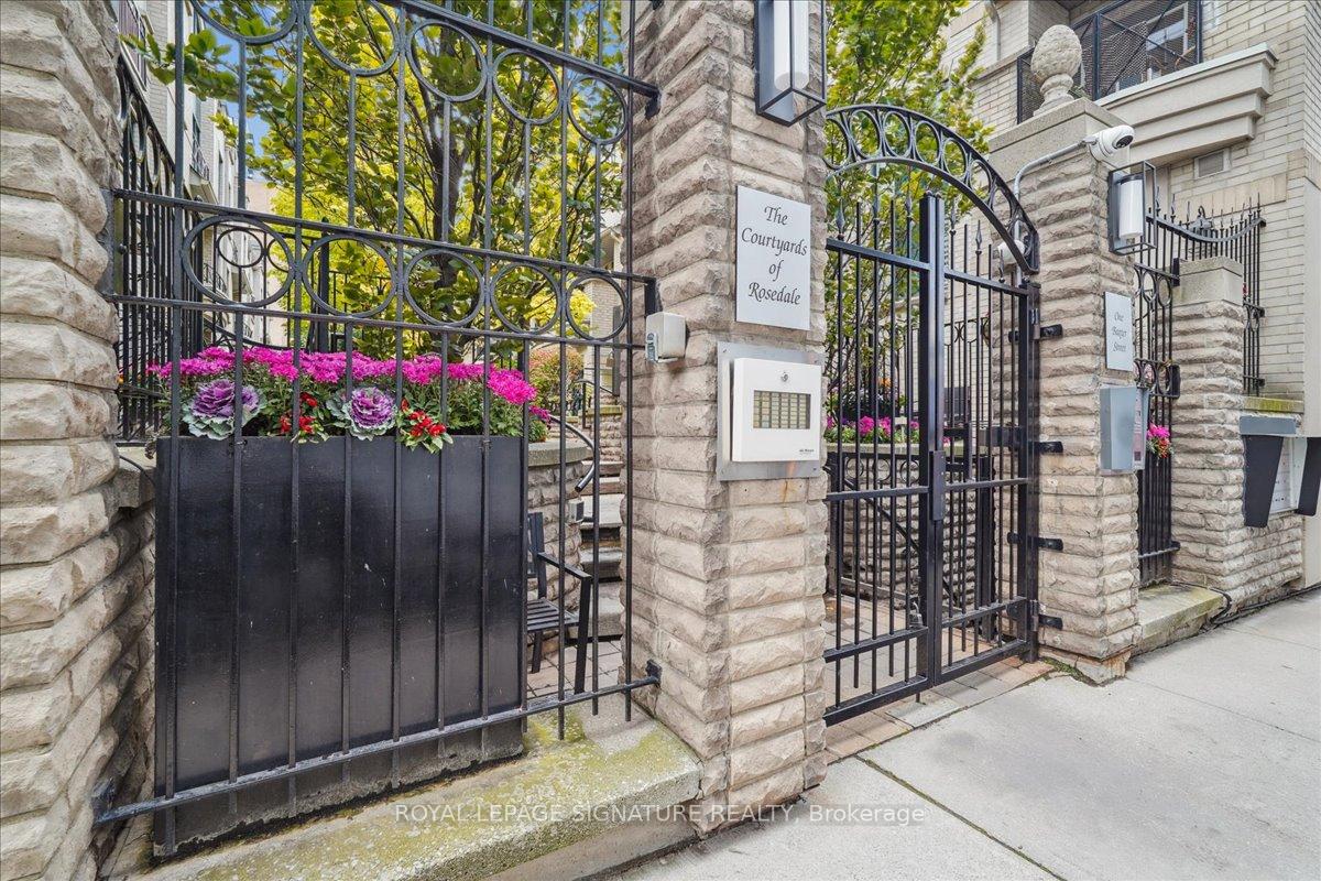 1-baxter-street-toronto-ontario-c12478667