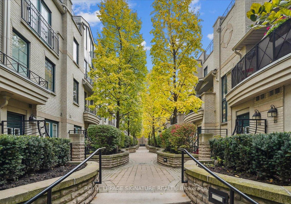 1-baxter-street-toronto-ontario-c12478667