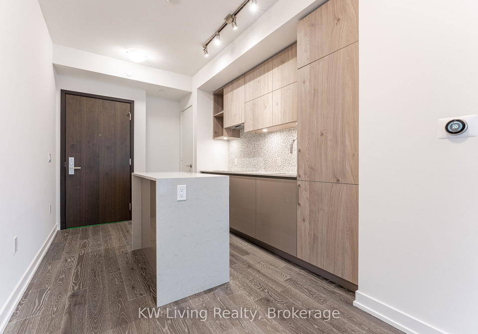 1-yorkville-avenue-toronto-ontario-c12478670