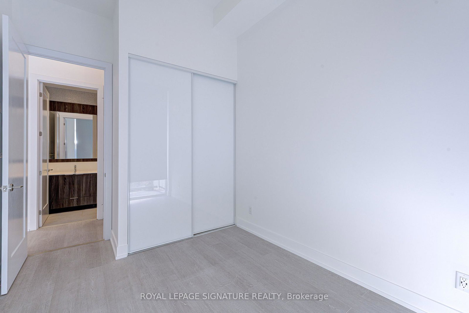 25-adra-grade-way-north-york-ontario-c12478932