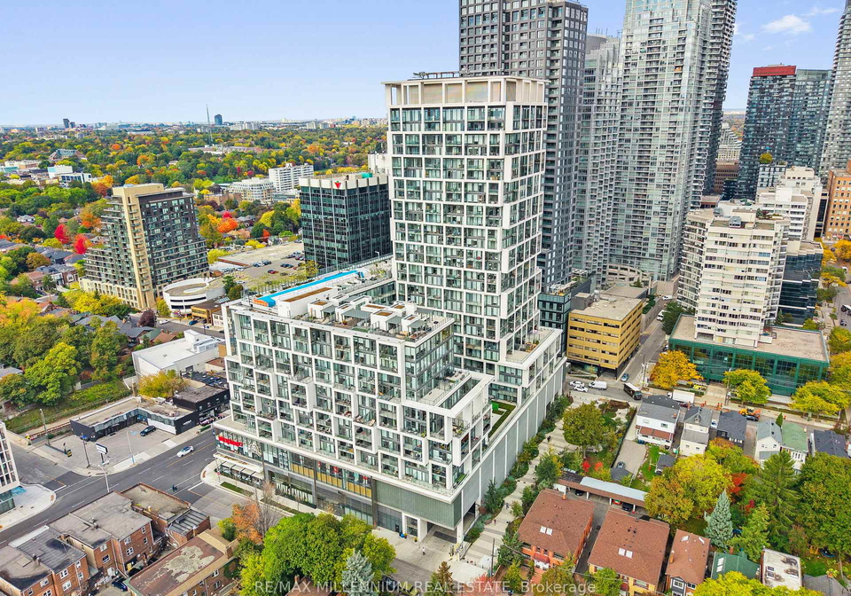 5-soudan-avenue-toronto-ontario-c12478948