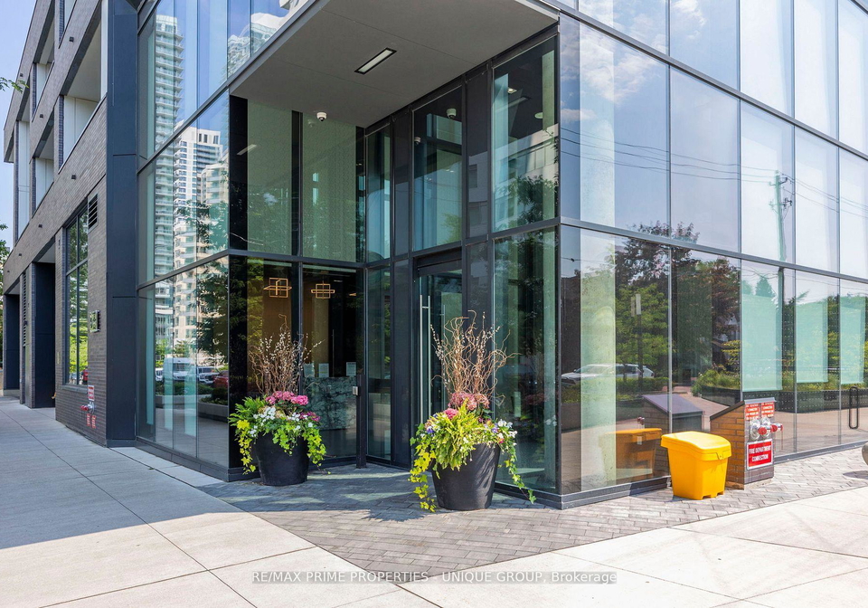 11-lillian-street-toronto-ontario-c12479273