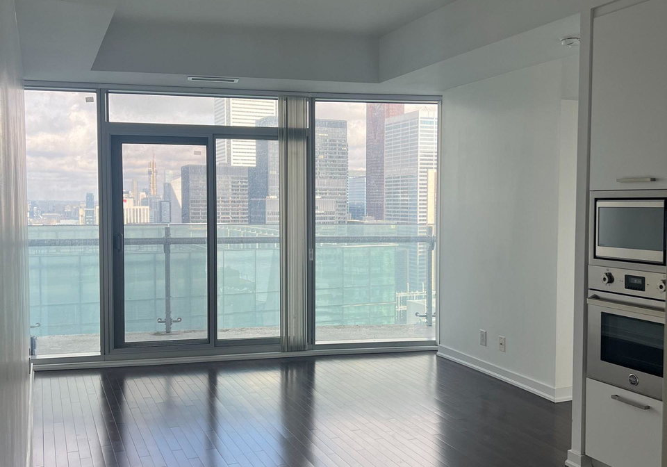 14-york-street-toronto-ontario-c12479341