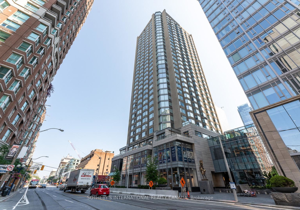 155-yorkville-avenue-toronto-ontario-c12479693