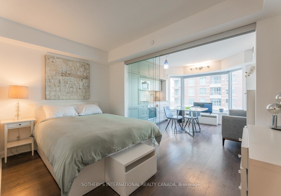 155-yorkville-avenue-toronto-ontario-c12479693