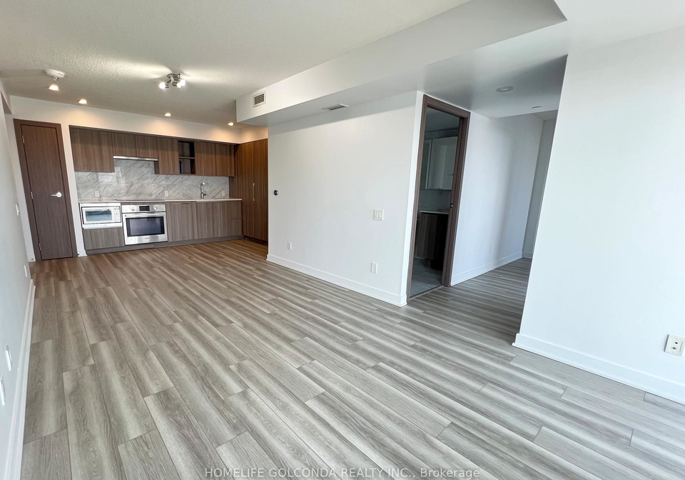 17-bathurst-street-toronto-ontario-c12479725