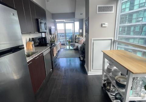 15-bruyeres-mews-toronto-ontario-c12479769