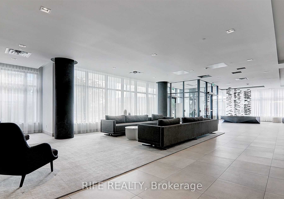 180-fairview-mall-drive-north-york-ontario-c12479837