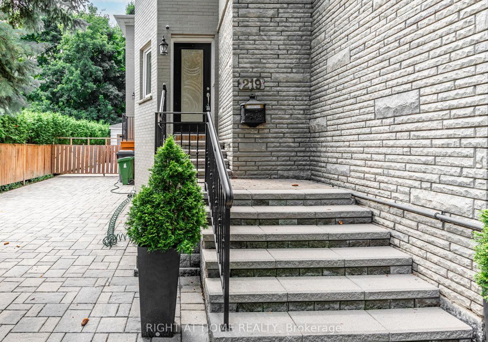 219-briar-hill-avenue-toronto-ontario-c12479949