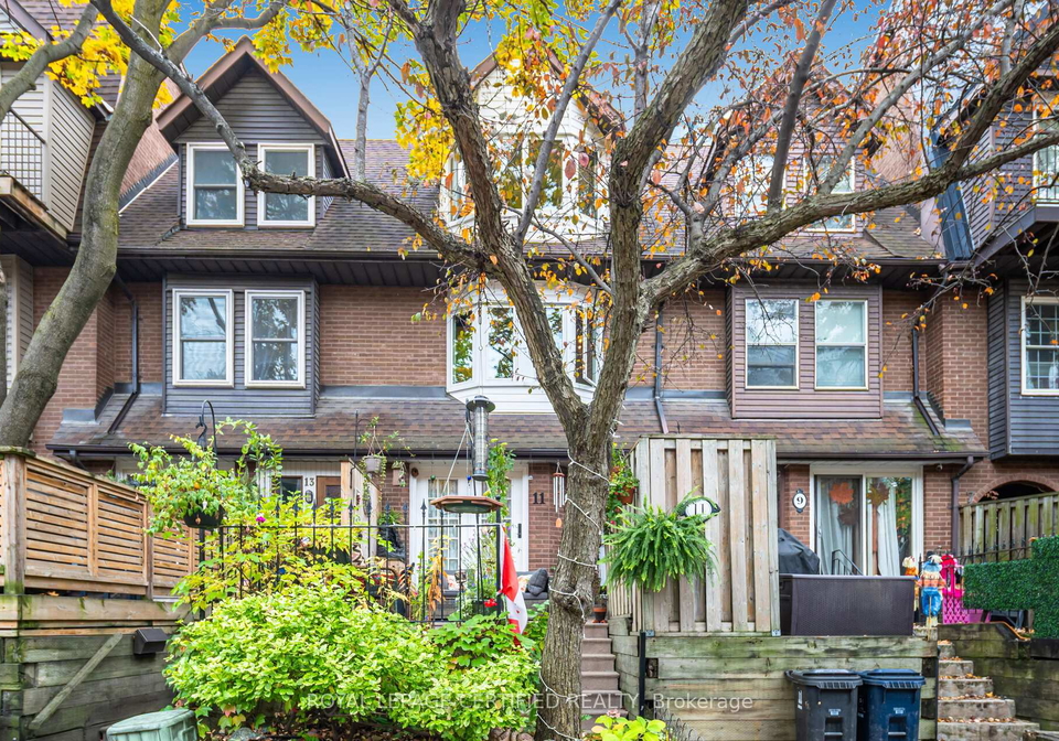 11-longboat-avenue-toronto-ontario-c12480044