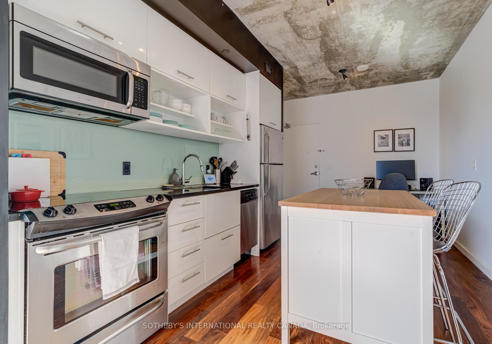 51-trolley-acres-toronto-ontario-c12480264