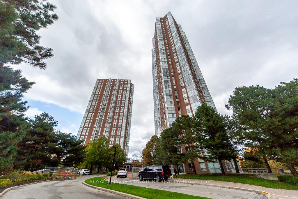7-concorde-place-north-york-ontario-c12480505