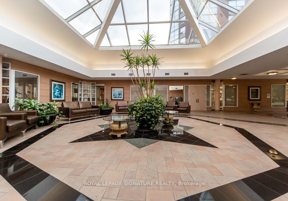 7-concorde-place-north-york-ontario-c12480505
