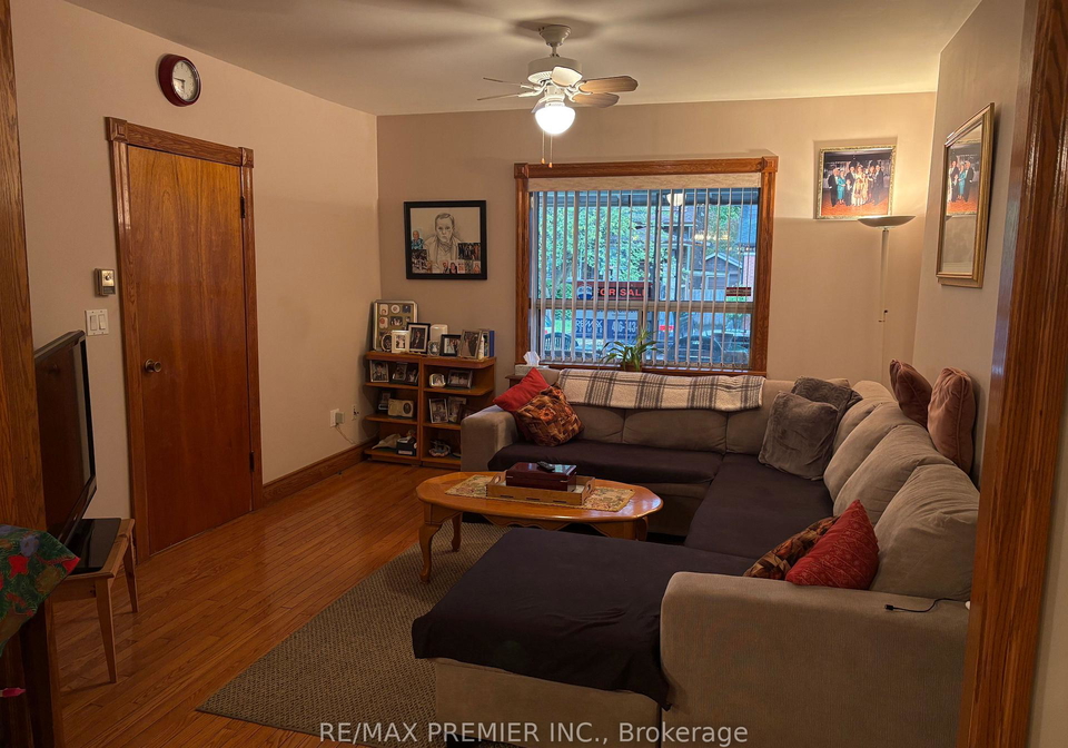 8-normanna-avenue-toronto-ontario-c12480637