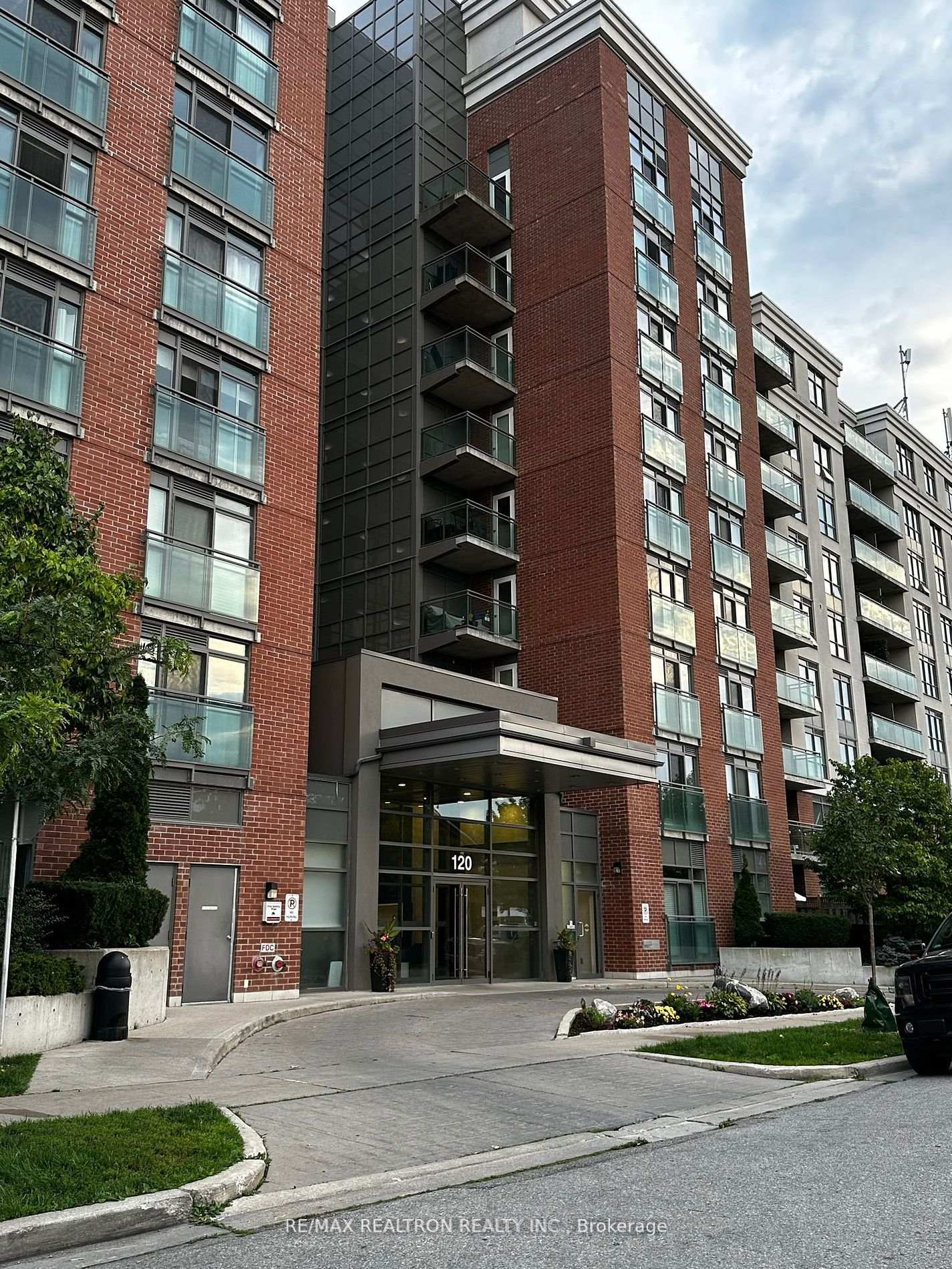 120-dallimore-circle-north-york-ontario-c12481211