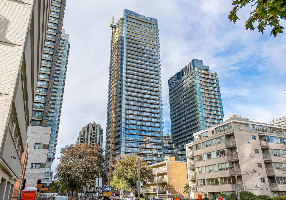 110-broadway-avenue-toronto-ontario-c12481550