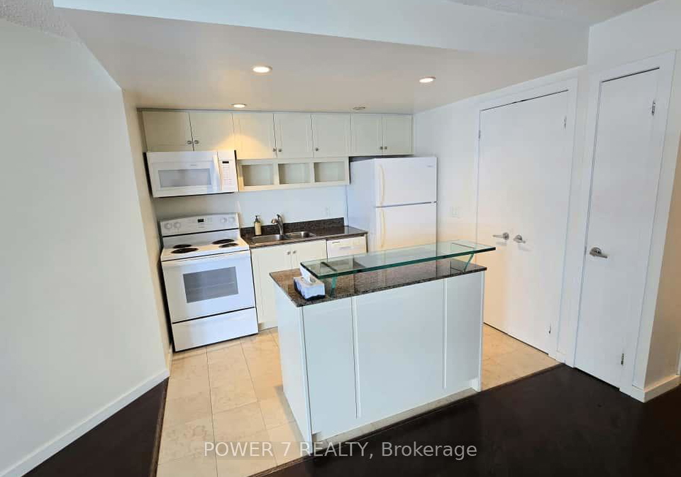 8-york-street-toronto-ontario-c12481601