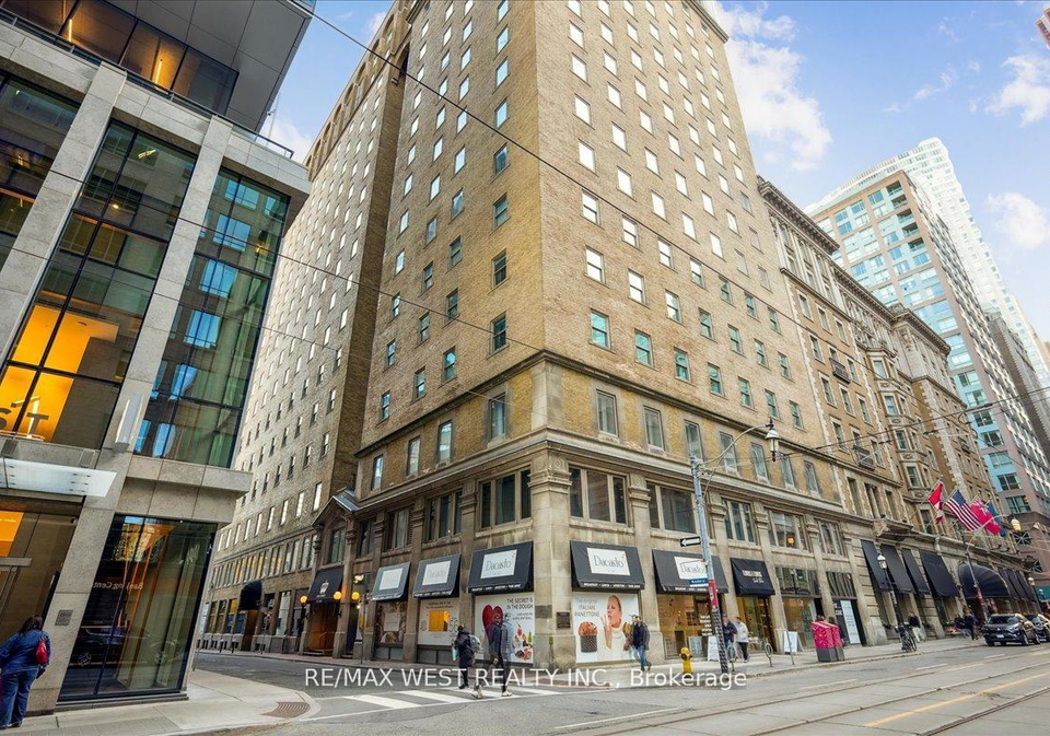 22-leader-lane-toronto-ontario-c12481606