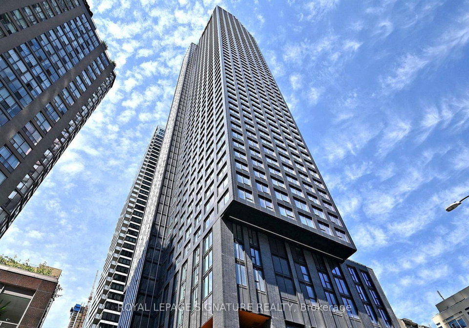 8-wellesley-street-w-toronto-ontario-c12481982