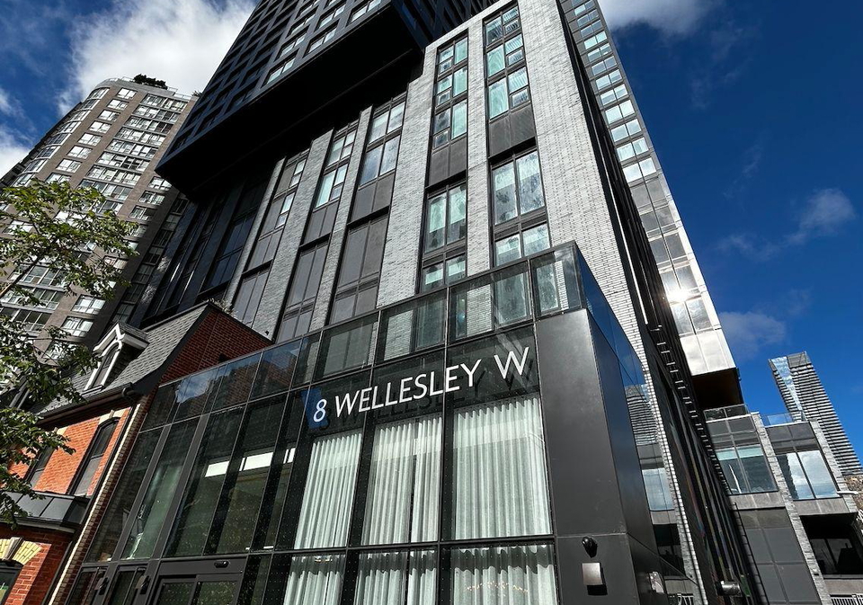 8-wellesley-street-w-toronto-ontario-c12482086