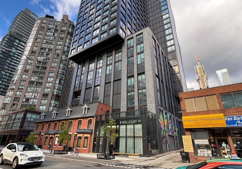 8-wellesley-street-w-toronto-ontario-c12482100
