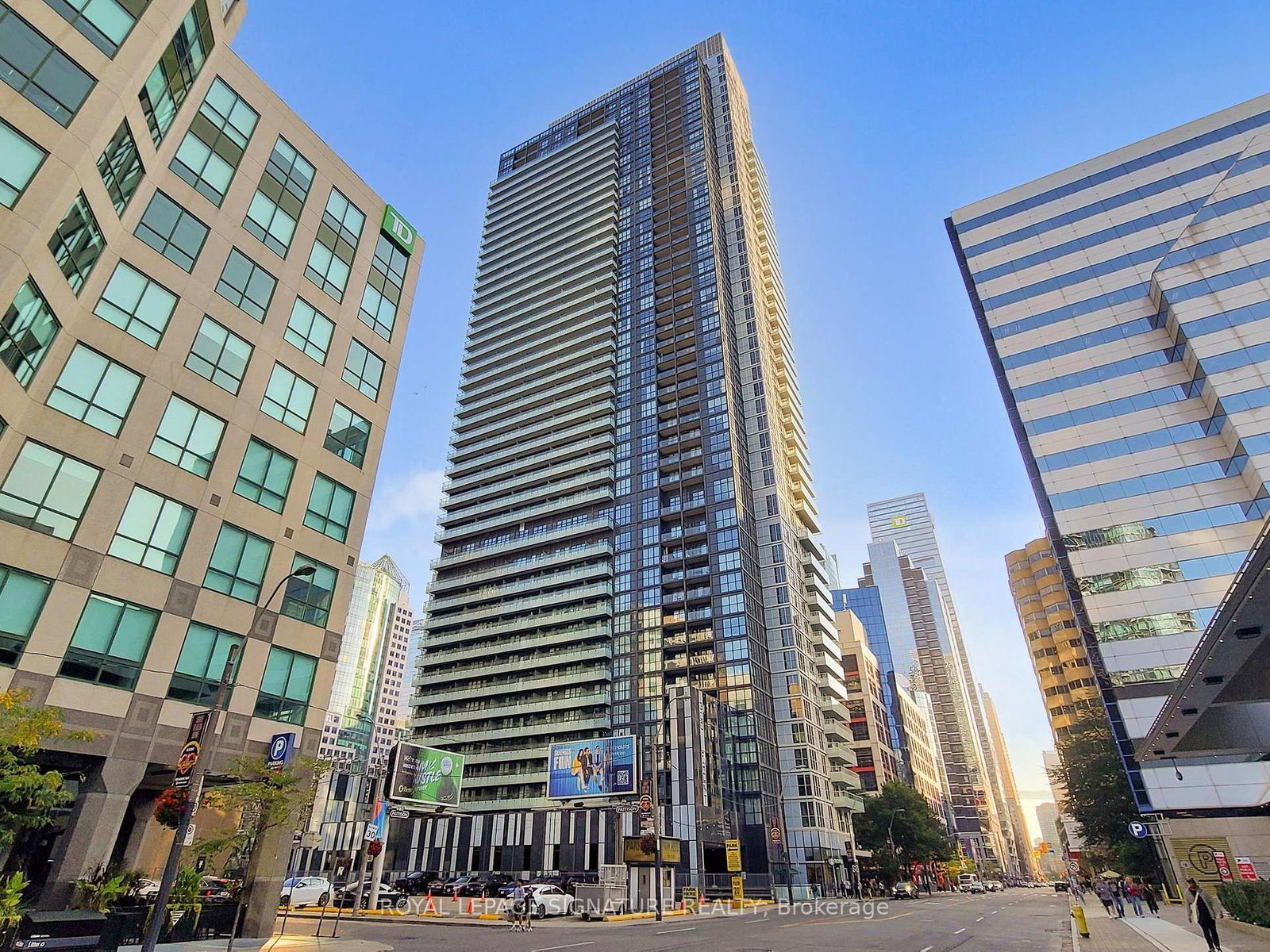 300-front-street-w-toronto-ontario-c12482139