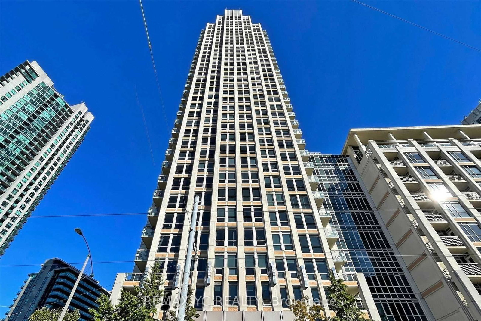 628-fleet-street-toronto-ontario-c12482309