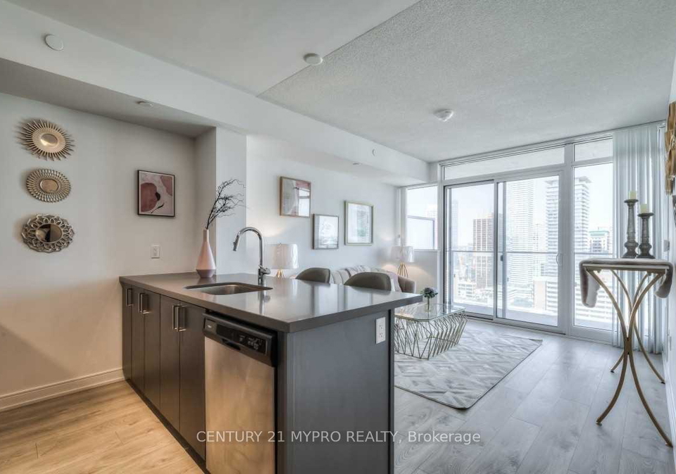50-wellesley-street-e-toronto-ontario-c12482310