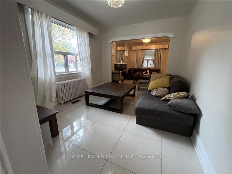 23-franklin-avenue-toronto-ontario-c12482342