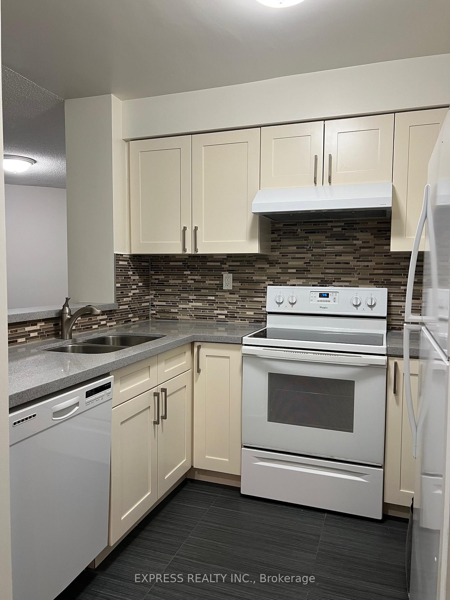 942-yonge-street-toronto-ontario-c12482389