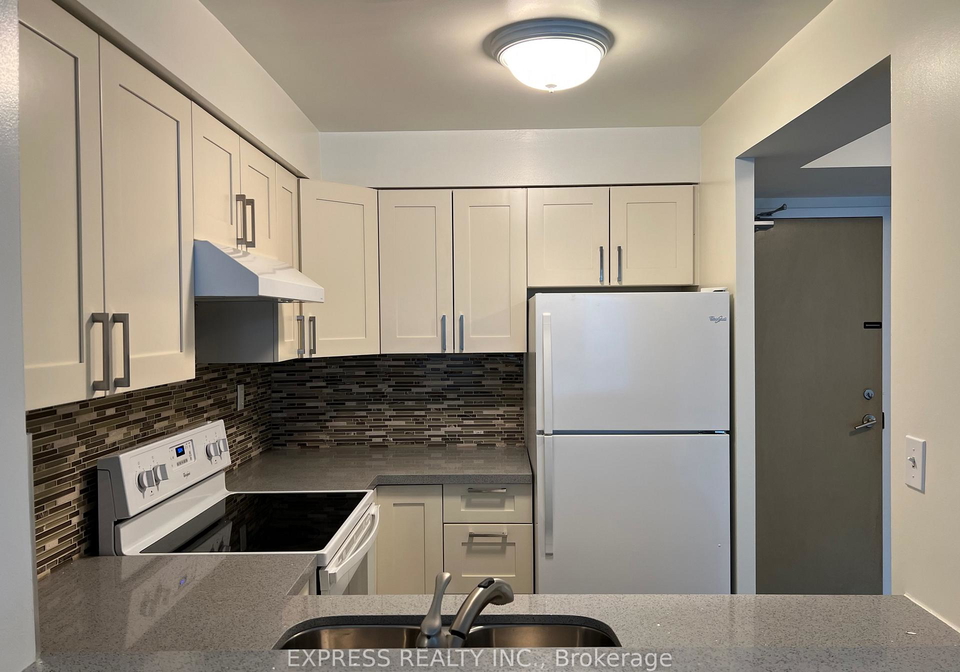 942-yonge-street-toronto-ontario-c12482389