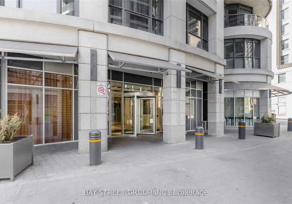 21-carlton-street-toronto-ontario-c12482624