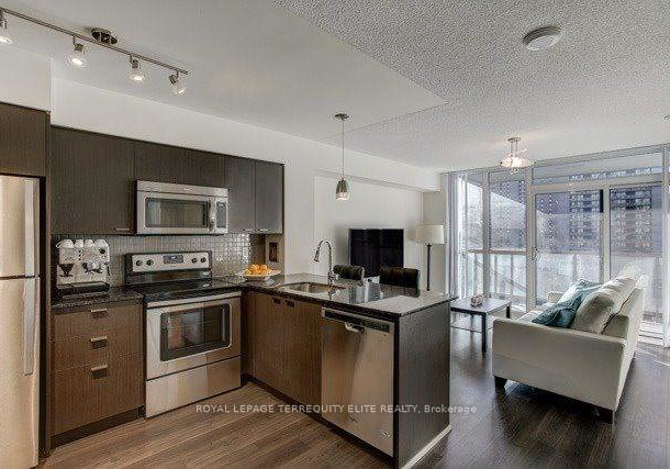 88-sheppard-avenue-e-north-york-ontario-c12482654
