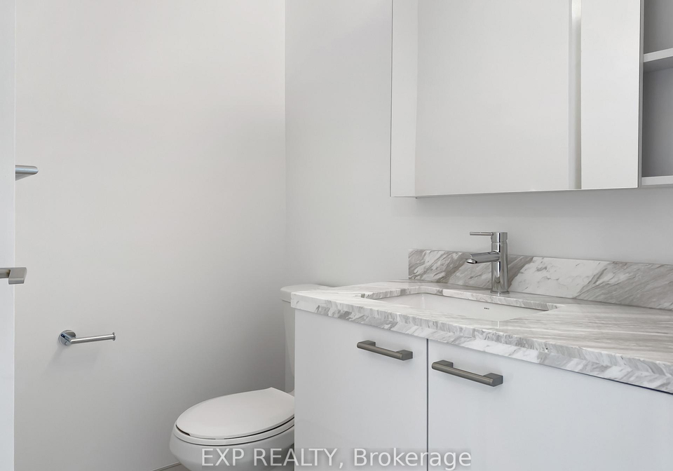 2221-yonge-street-toronto-ontario-c12482890