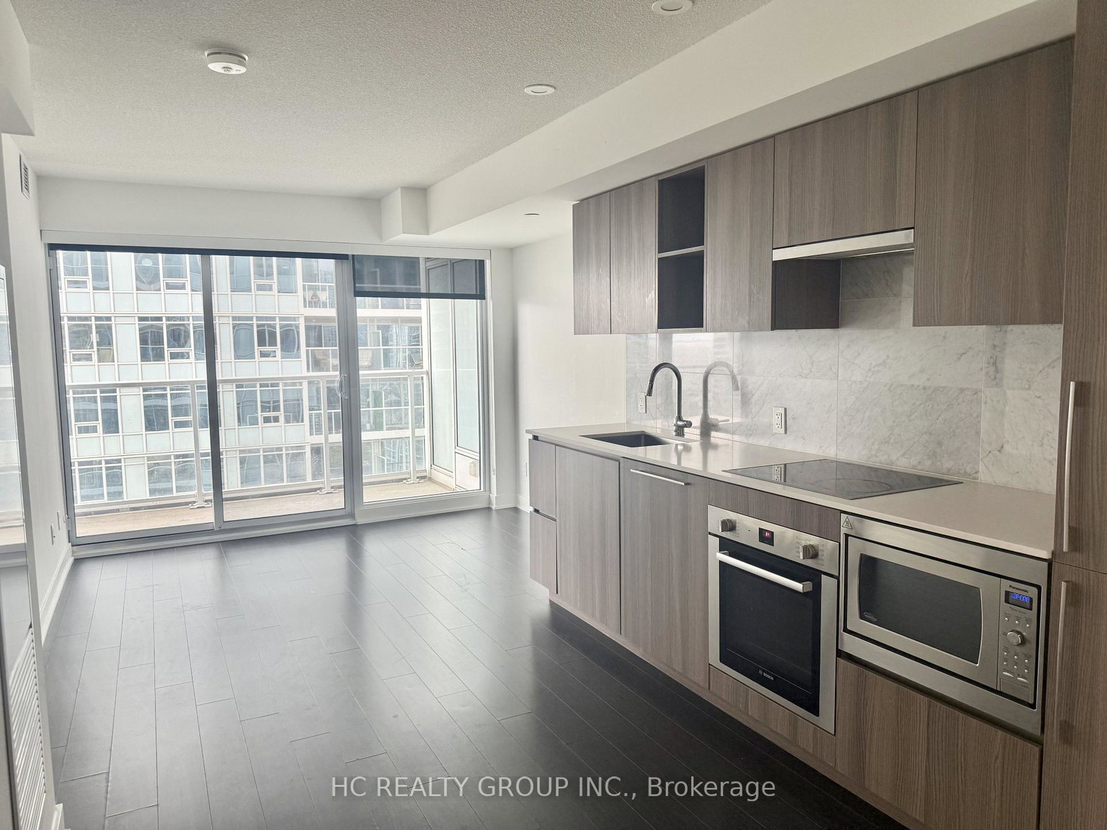 17-bathurst-street-toronto-ontario-c12482904