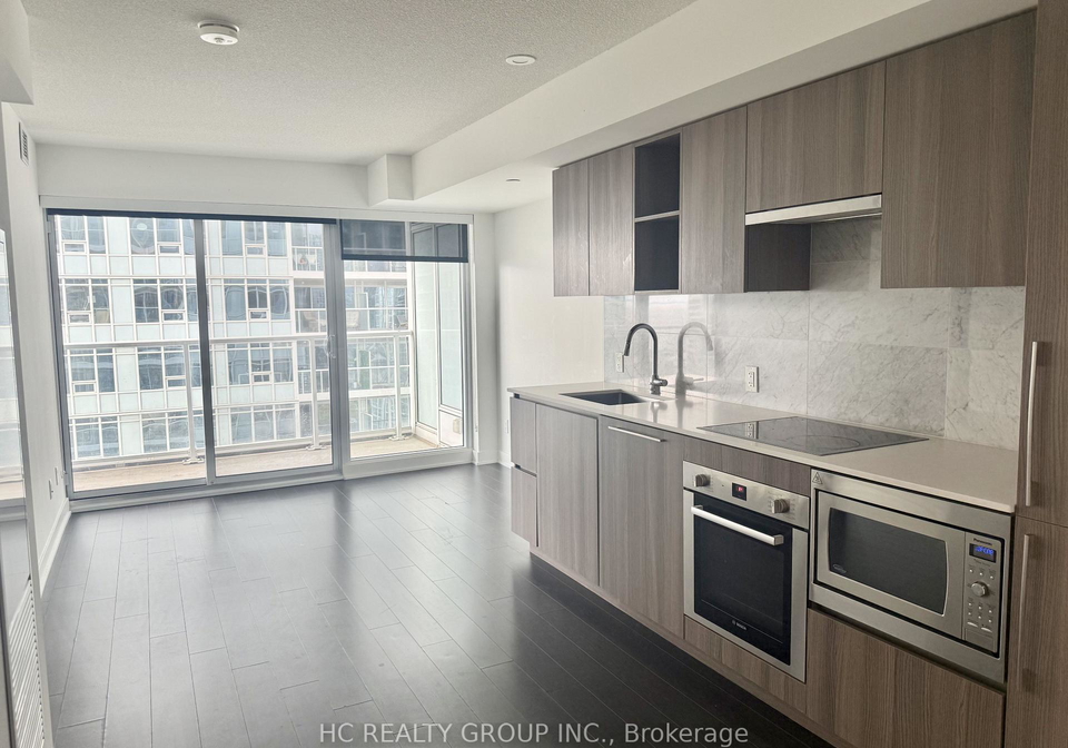 17-bathurst-street-toronto-ontario-c12482904