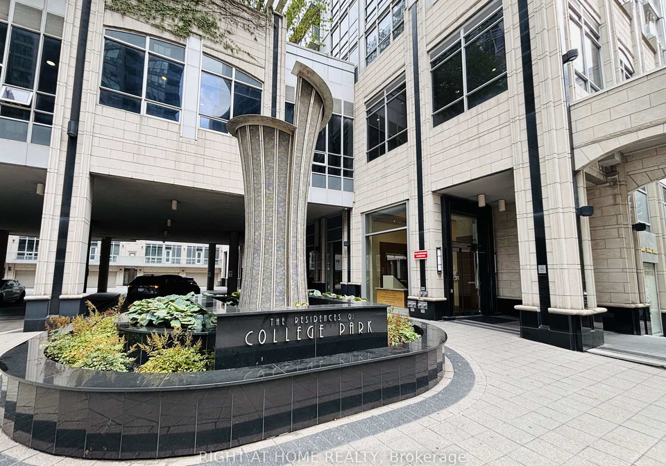 761-bay-street-toronto-ontario-c12482937