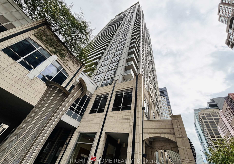 761-bay-street-toronto-ontario-c12482937