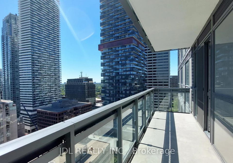 39-roehampton-avenue-toronto-ontario-c12483059