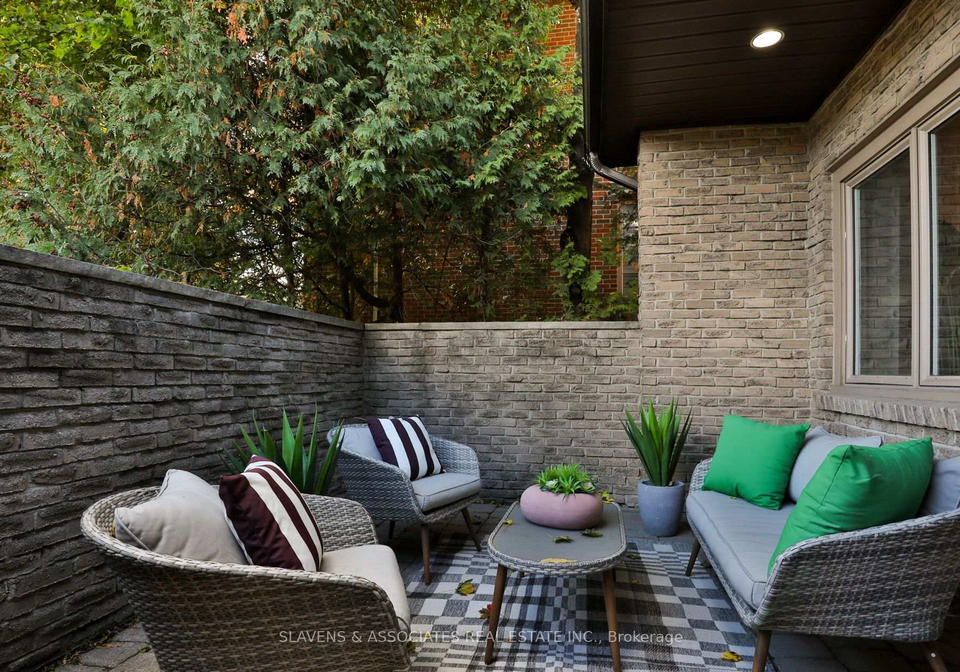 32-hillmount-avenue-toronto-ontario-c12483125