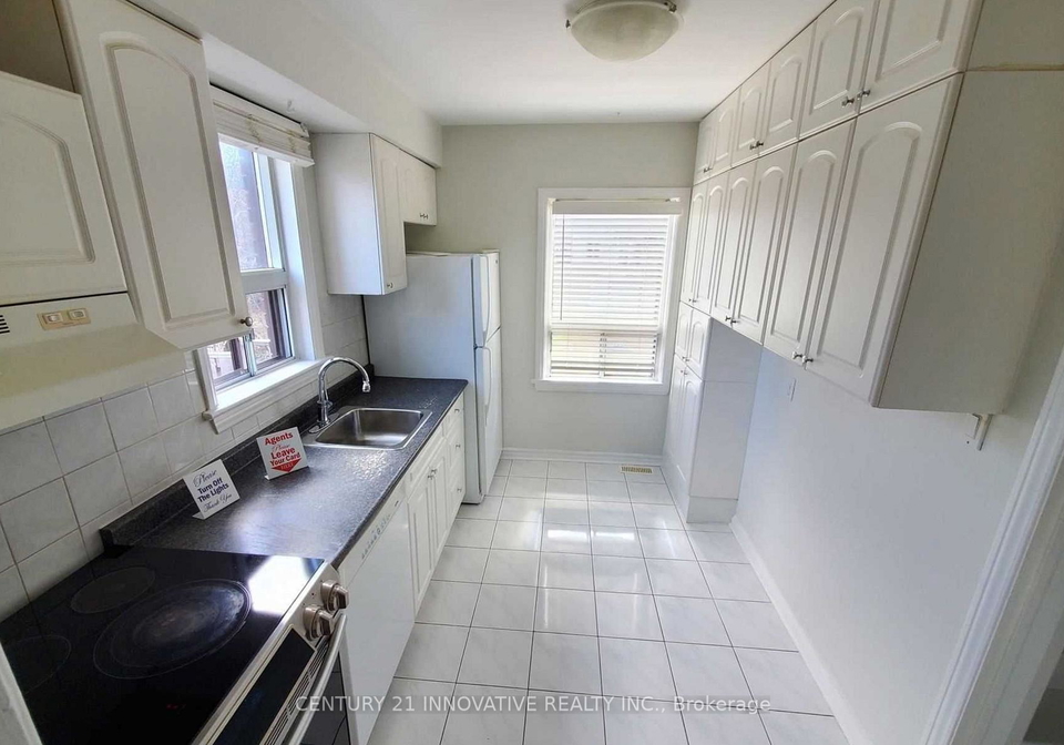 3-calderon-crescent-toronto-ontario-c12483150