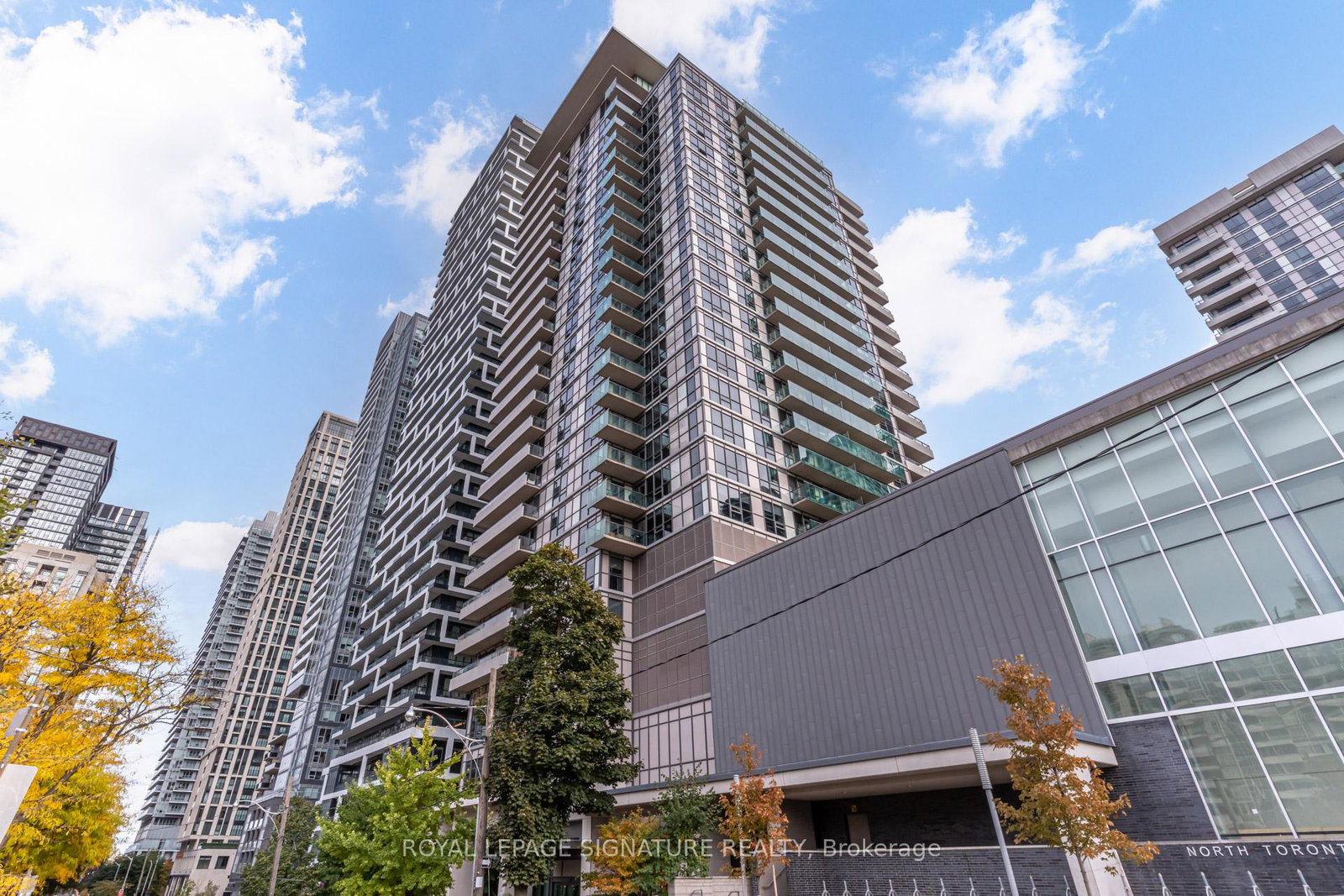 25-broadway-avenue-toronto-ontario-c12483297