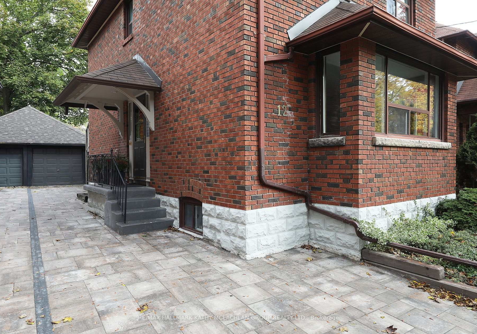 12-cameron-crescent-east-york-ontario-c12483312