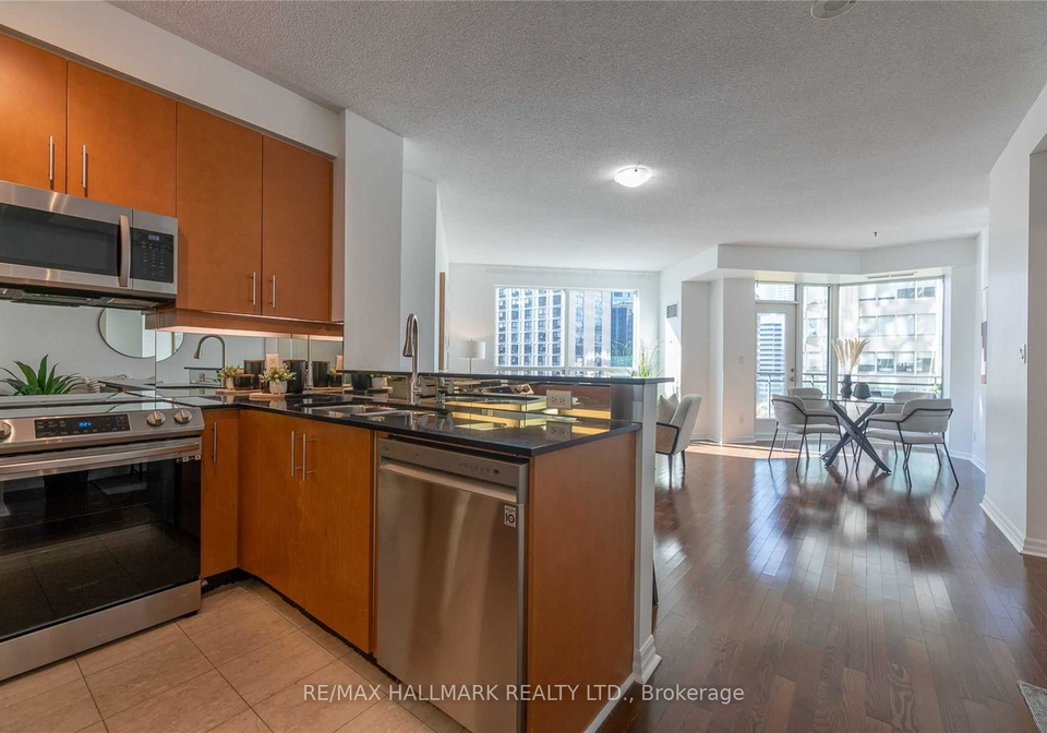 300-bloor-street-e-toronto-ontario-c12483389