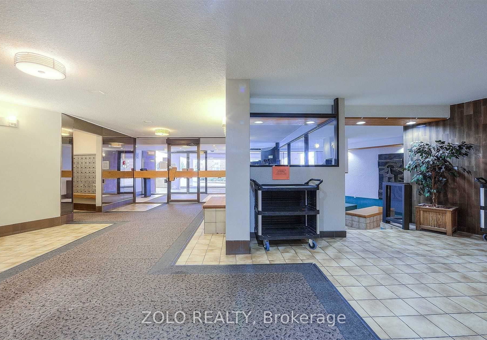 15-vicora-linkway-way-east-york-ontario-c12483558